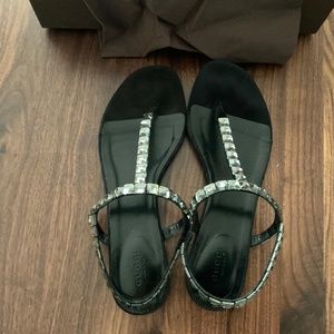Gucci Flat Black Sandals